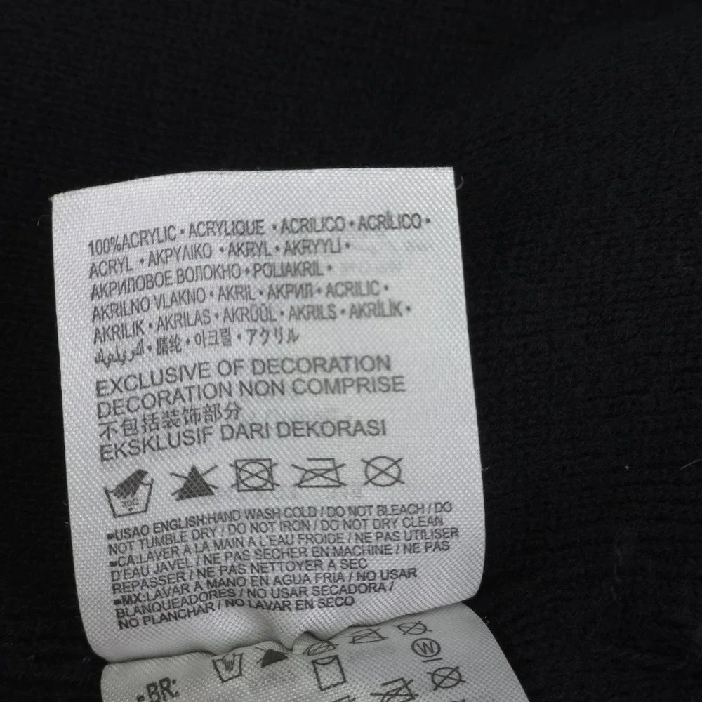 Nike Beanie Hat Youth Black Pom Swoosh Knit Winter Sports Ski Streetwear Running